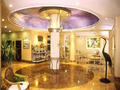 Western Freeman Hotel 3*