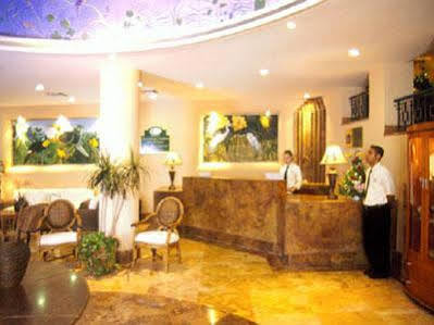 Hotel Western Freeman