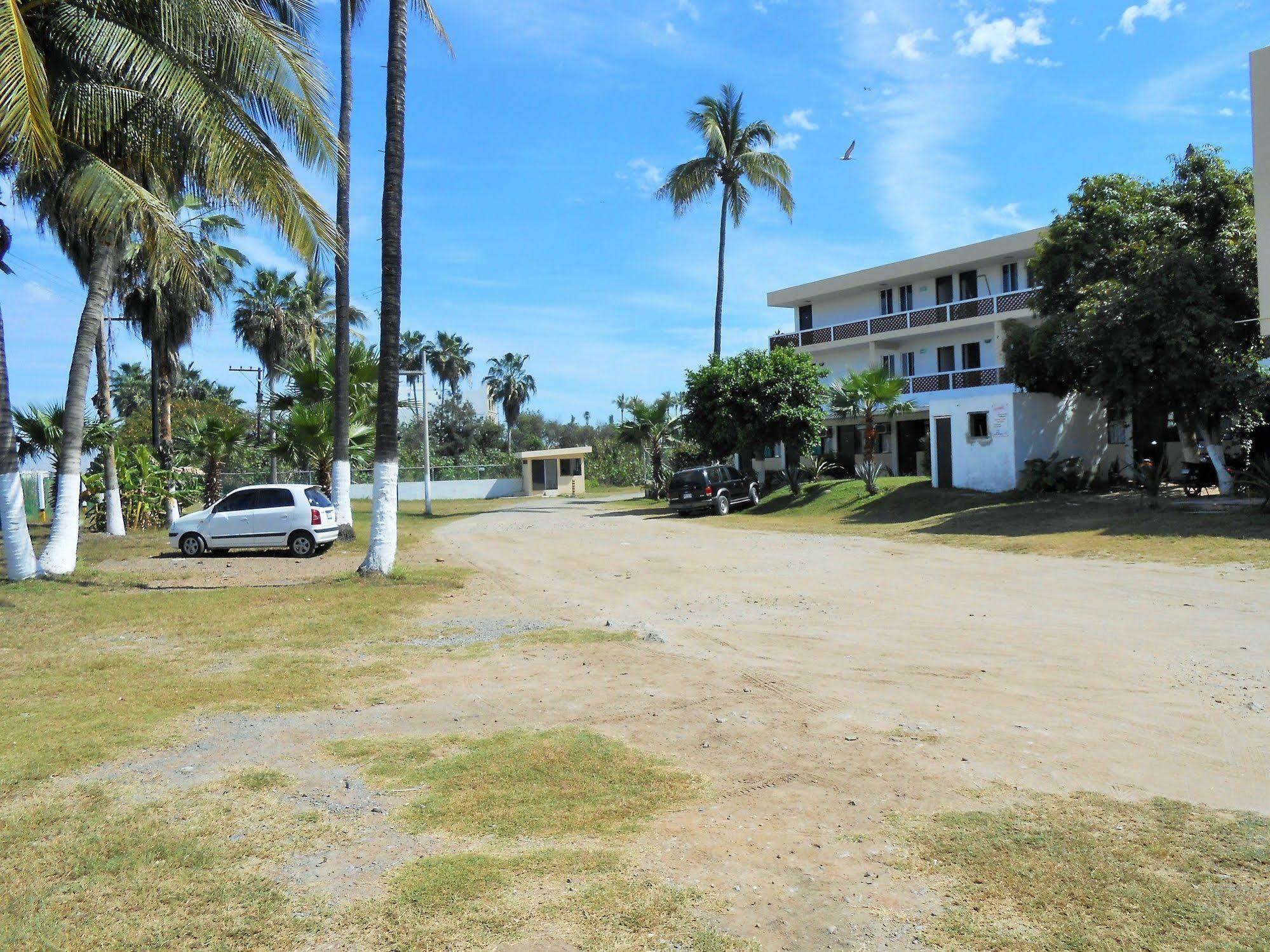 Jacarandas Hotel