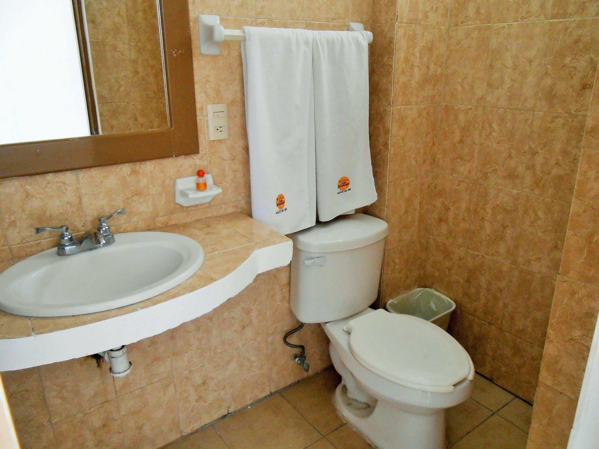 Jacarandas Hotel