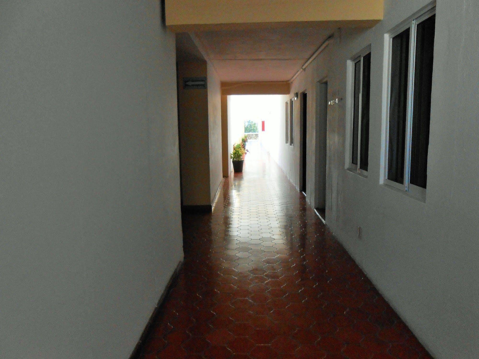 Jacarandas Hotel