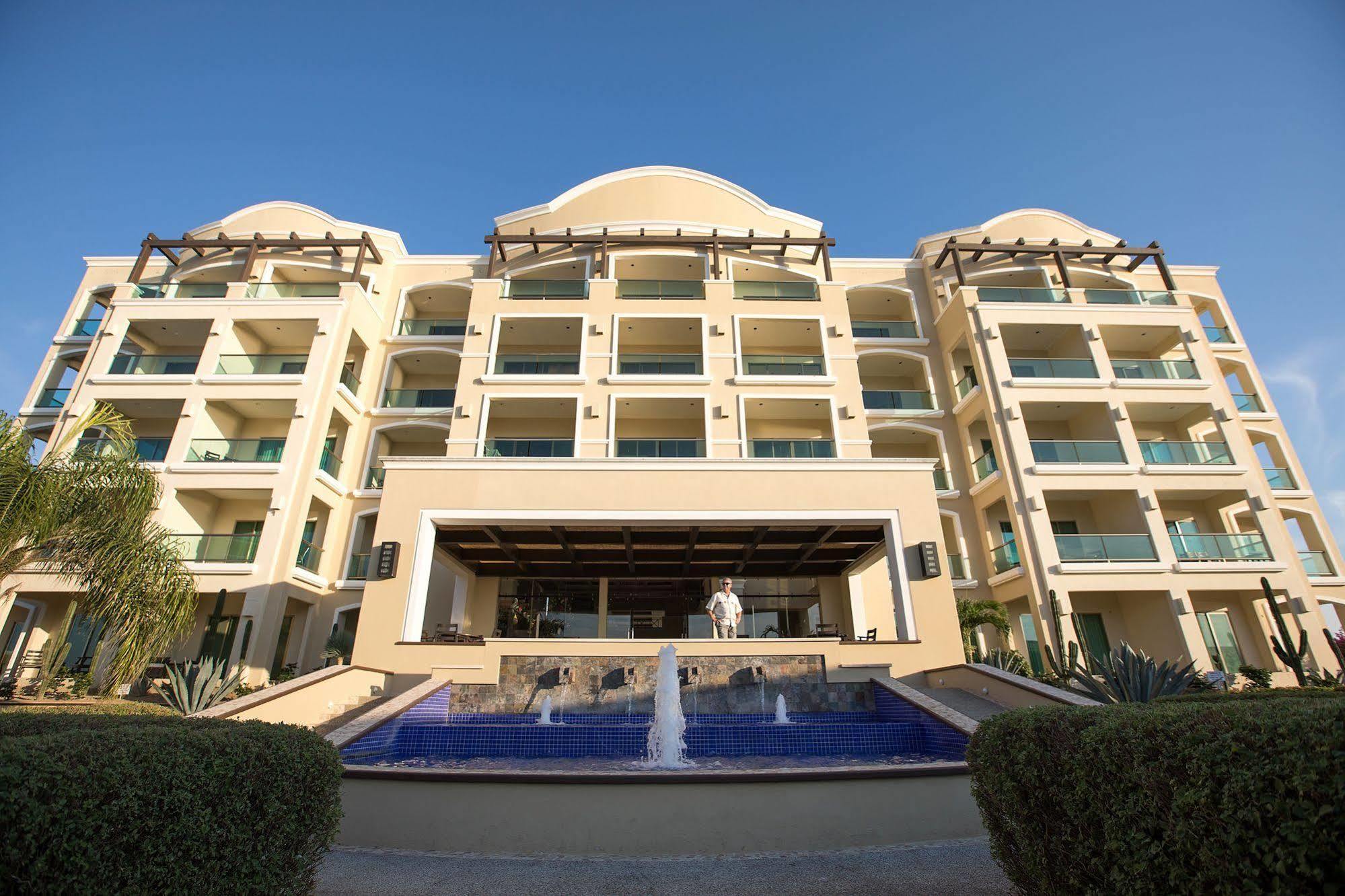 Diamond Bay Hotel