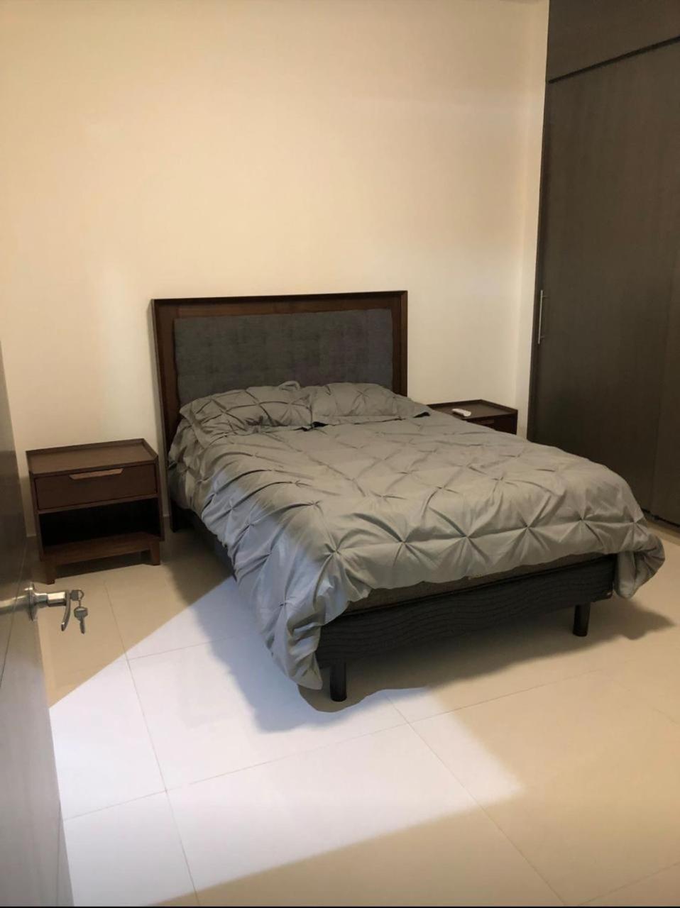 Apartamento 6236 Avenida Del Delfin