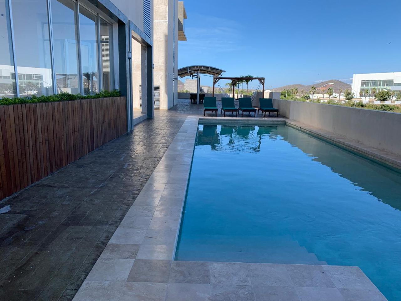 6236 Avenida Del Delfin *