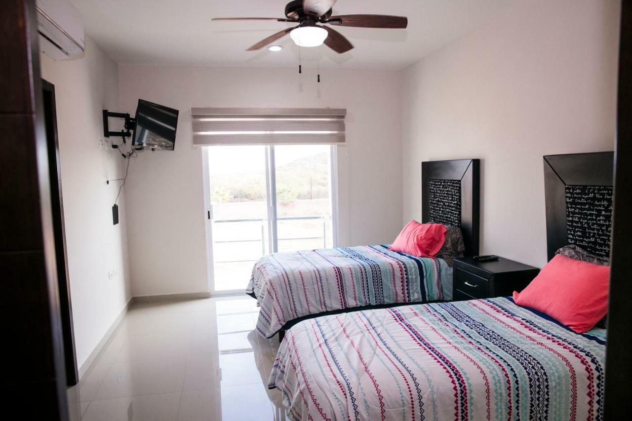 Сasa de vacaciones Oceanfront Casa Coral Playa Bruja *