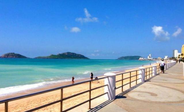 Apartamento Departamento Centrico A 2 Cuadras De La Playa, Close To The Mazatlán