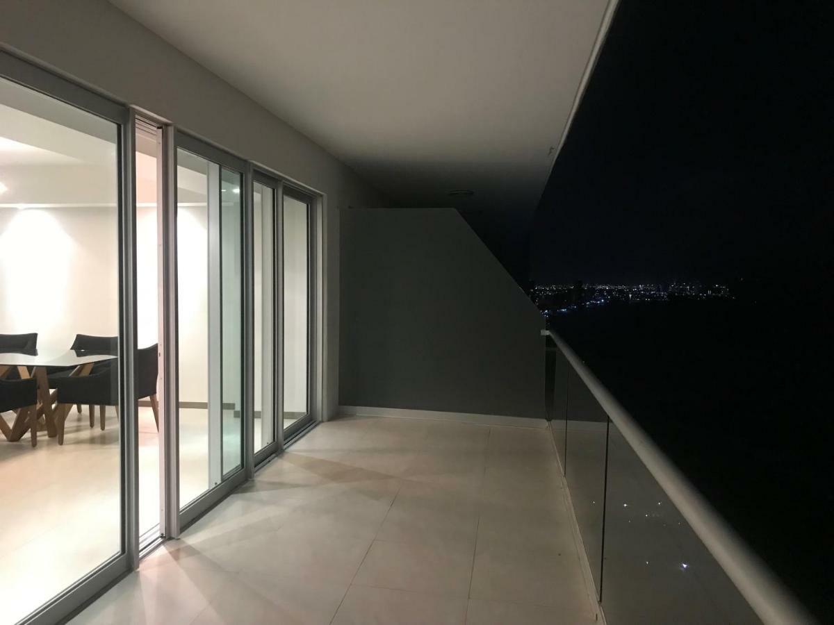 Torre Península Apartamento *