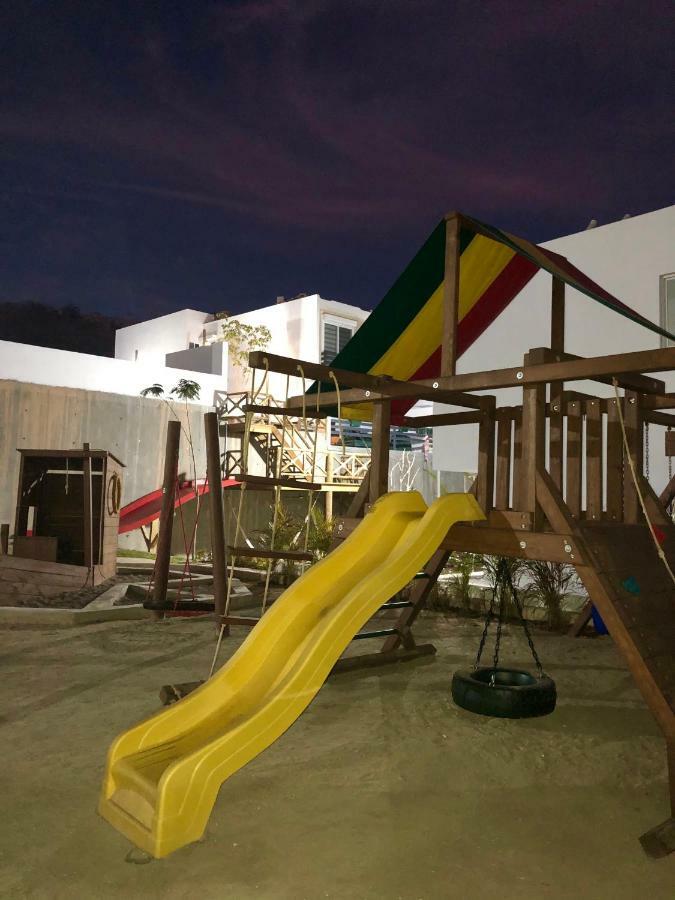 Casa En Privada Frente A La Playa Con Alberca! Сasa de vacaciones *