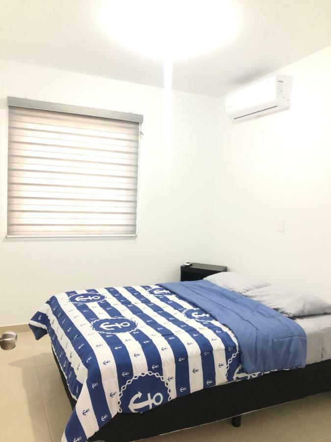 Casa En Privada Frente A La Playa Con Alberca! * Mazatlán