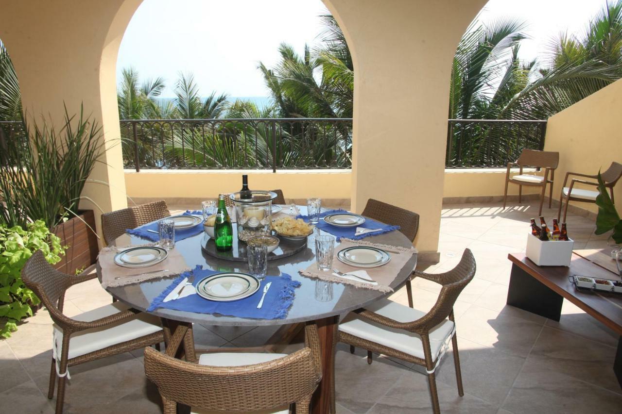 Beachfront At Gavias Grand 216