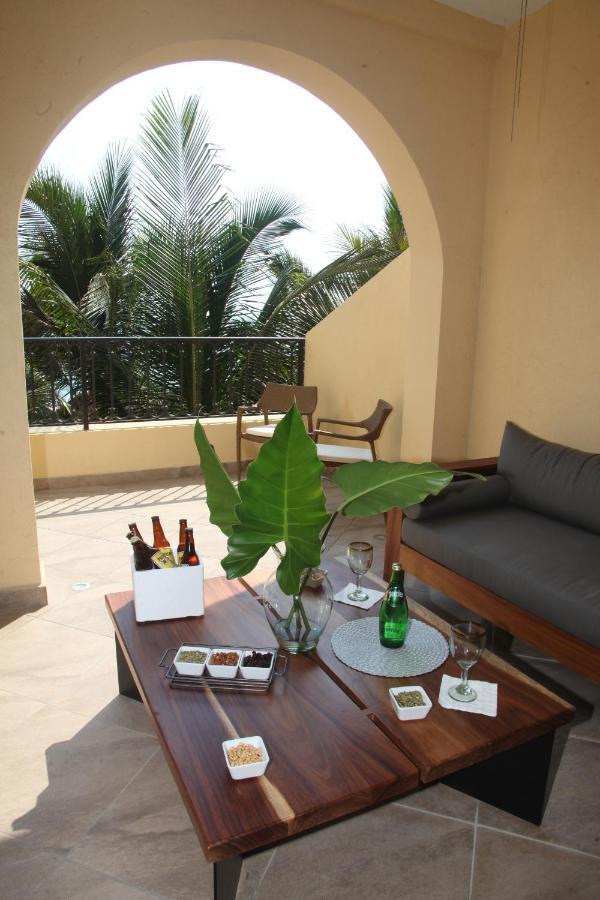Beachfront At Gavias Grand 216 *