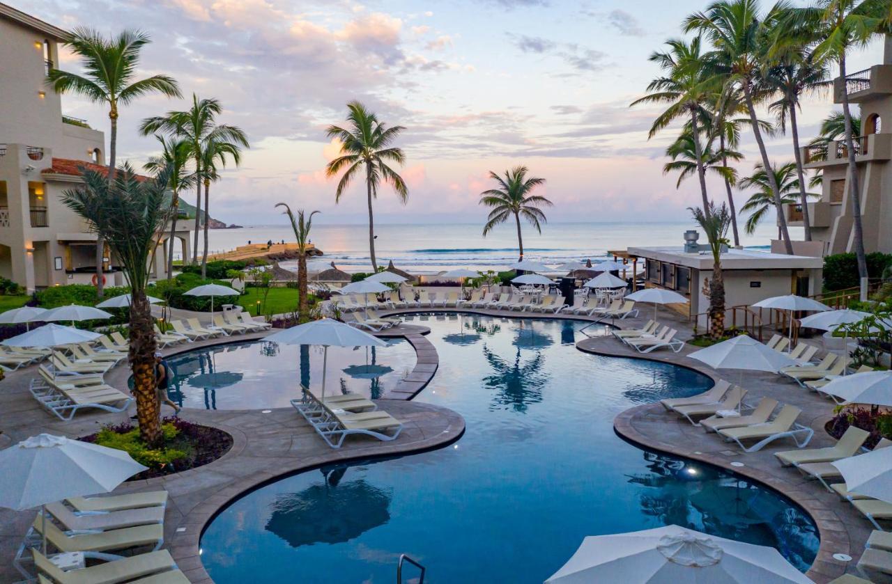 Pueblo Bonito 4*