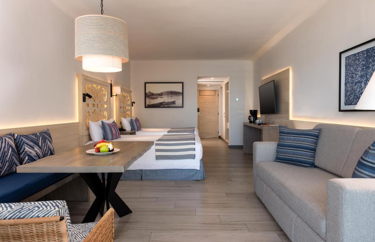 Pueblo Bonito 4*