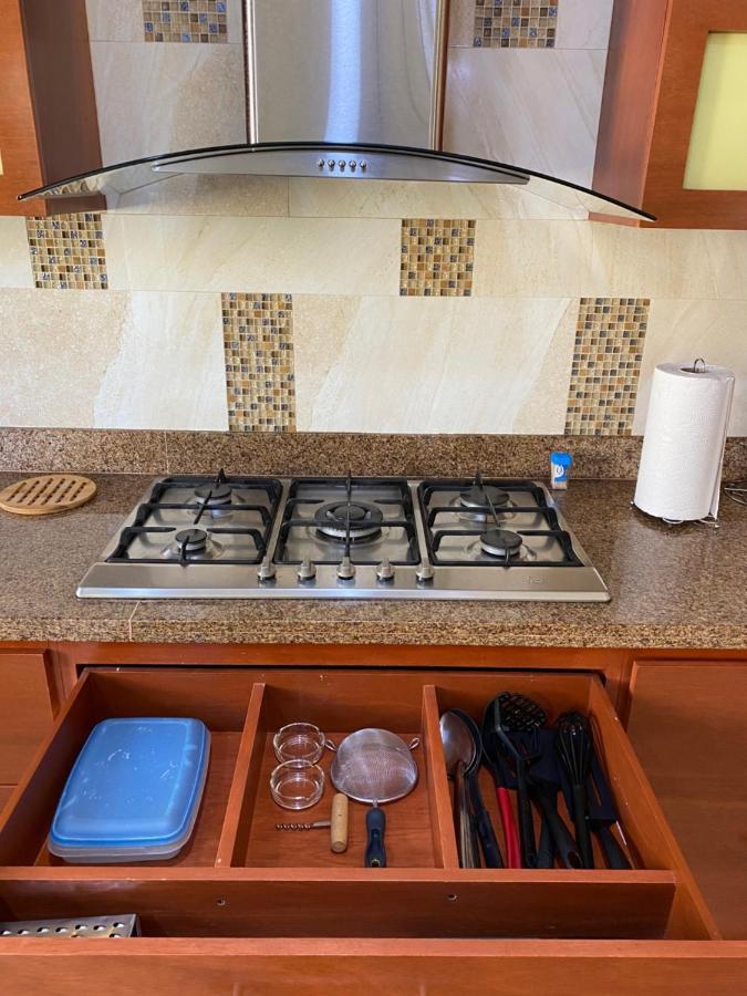 Hermosa Casa Con Recamara En Planta Baja Y Albercas *