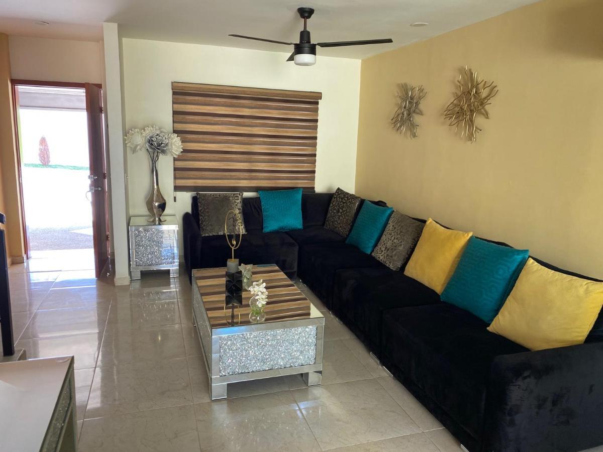 Hermosa Casa Con Recamara En Planta Baja Y Albercas * Mazatlan